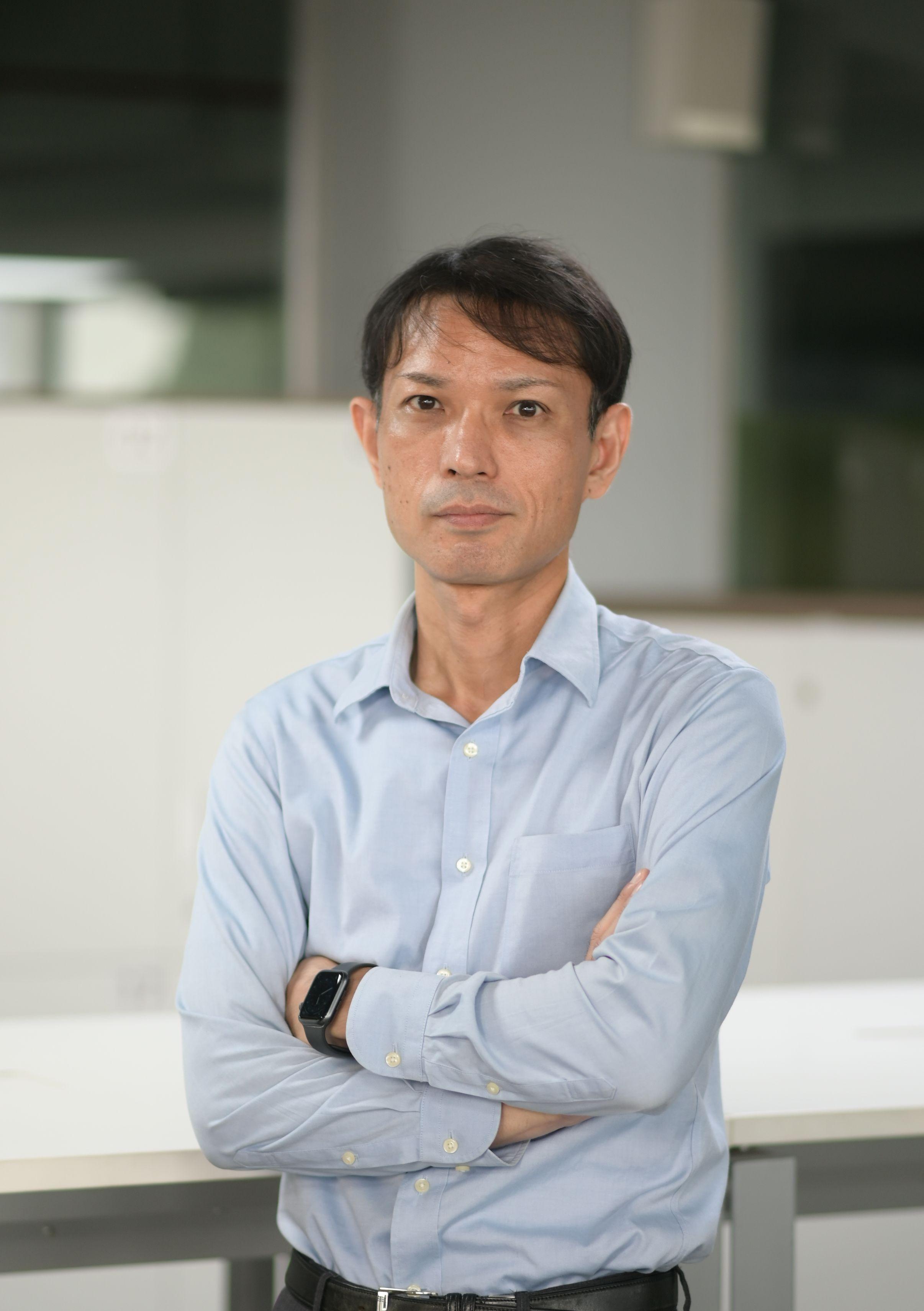 Dr. Eibun Senaha