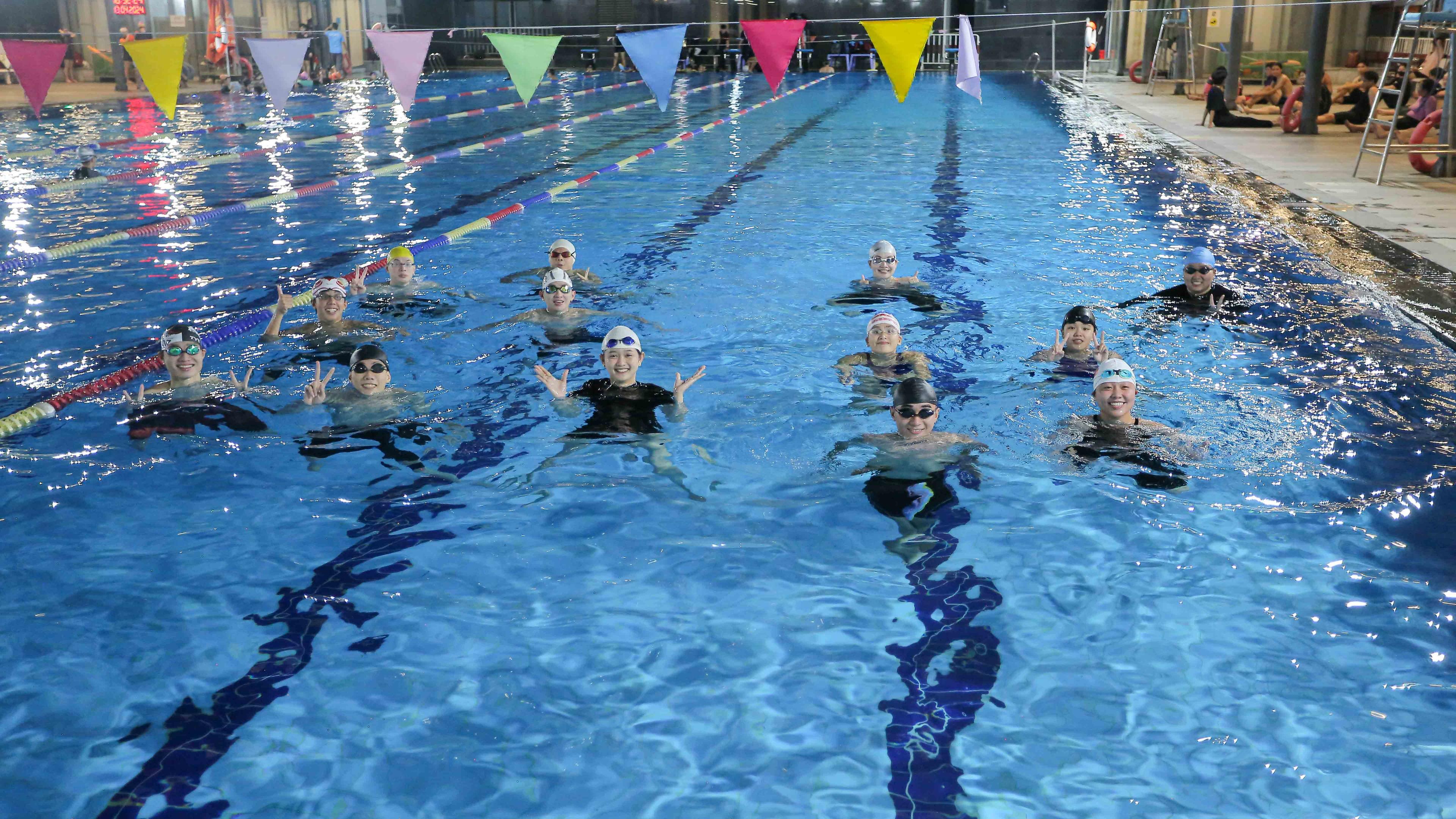 Trường Đại học Văn Lang tổ chức “Giải bơi lội khối thi đua mở rộng năm học 2023 - 2024”
